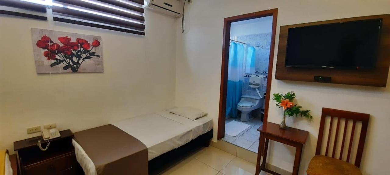 Hostal Perla Real Inn Guayaquil Exterior foto