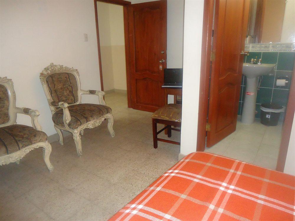 Hostal Perla Real Inn Guayaquil Exterior foto