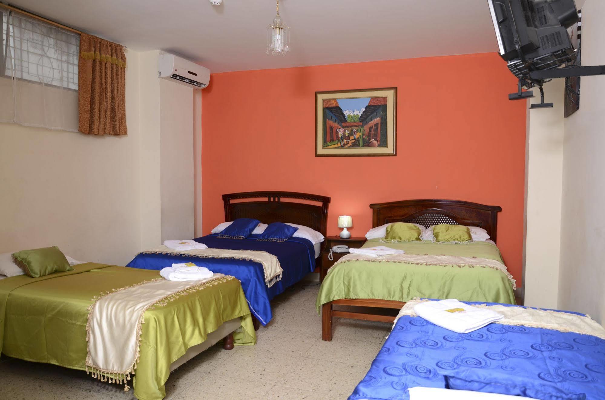 Hostal Perla Real Inn Guayaquil Exterior foto