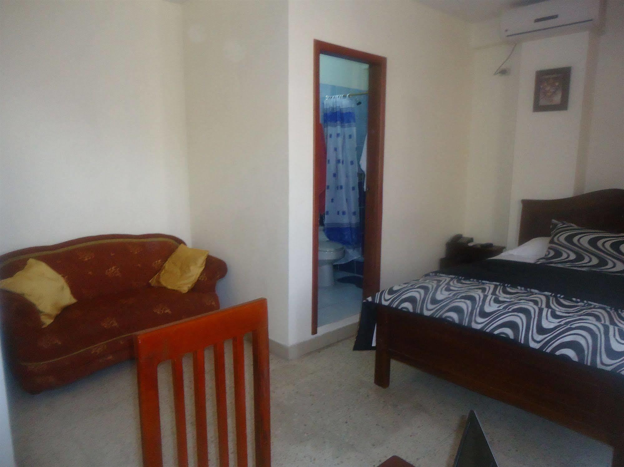 Hostal Perla Real Inn Guayaquil Exterior foto