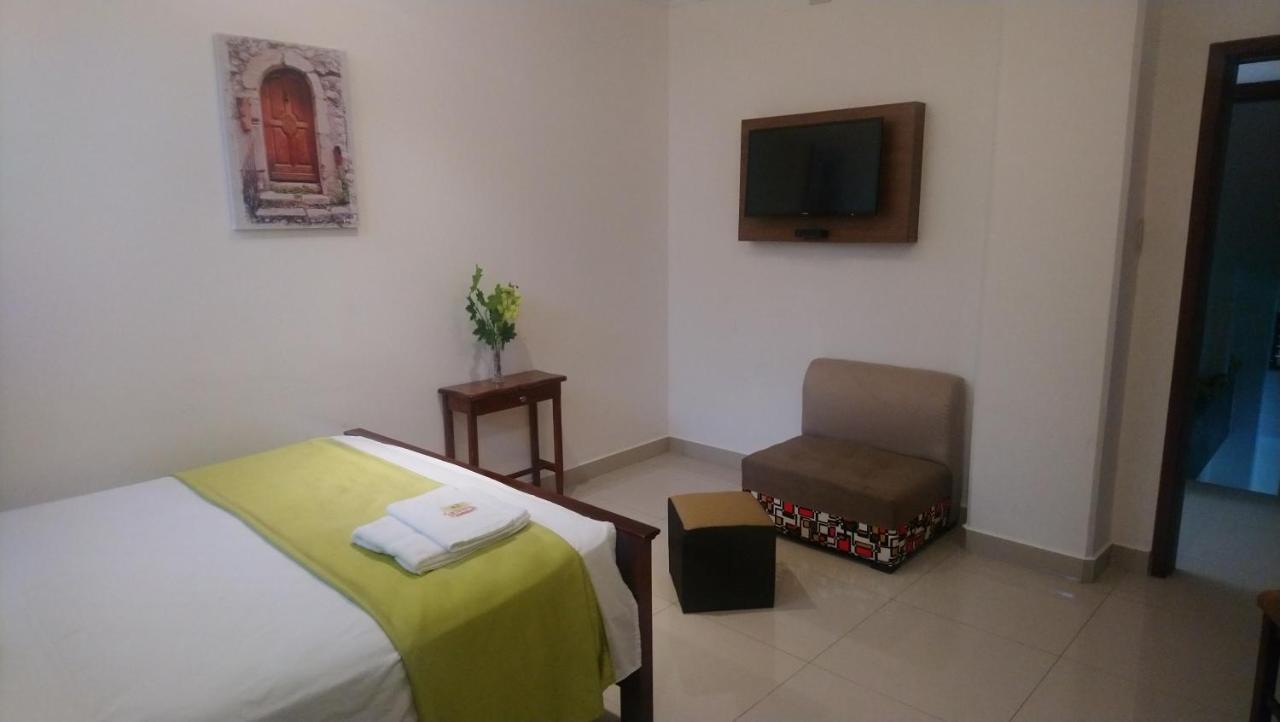 Hostal Perla Real Inn Guayaquil Exterior foto