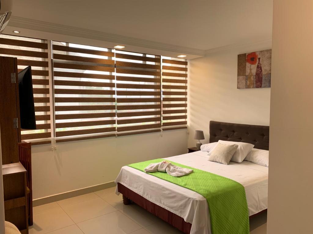 Hostal Perla Real Inn Guayaquil Exterior foto