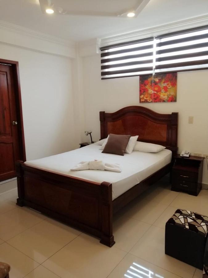 Hostal Perla Real Inn Guayaquil Exterior foto