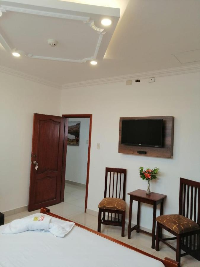 Hostal Perla Real Inn Guayaquil Exterior foto