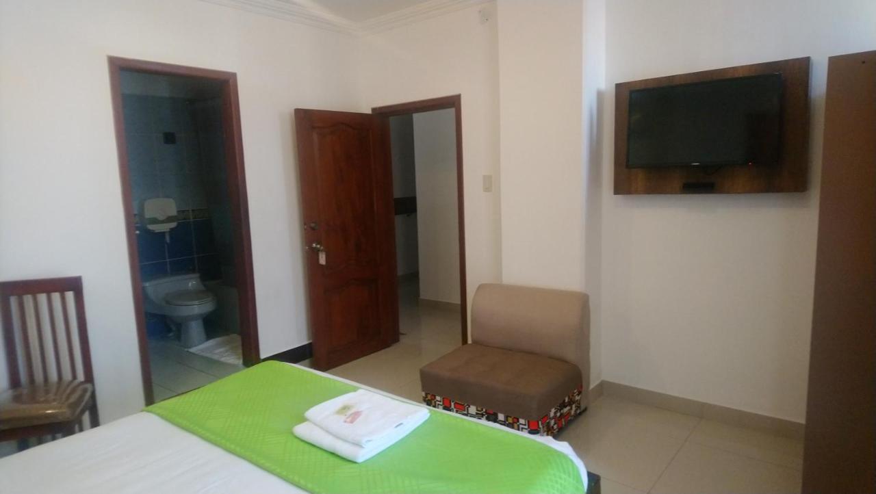 Hostal Perla Real Inn Guayaquil Exterior foto