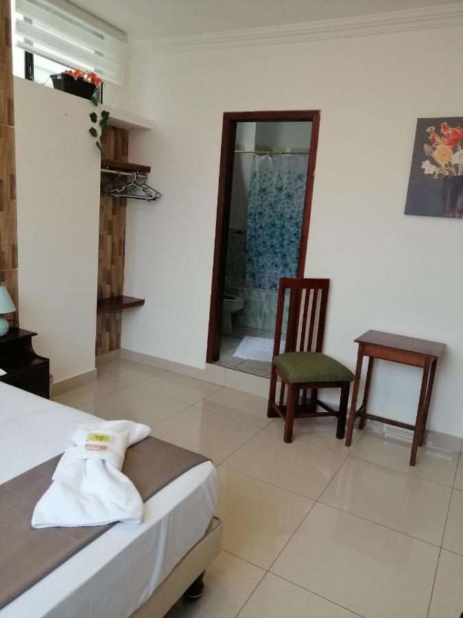 Hostal Perla Real Inn Guayaquil Exterior foto
