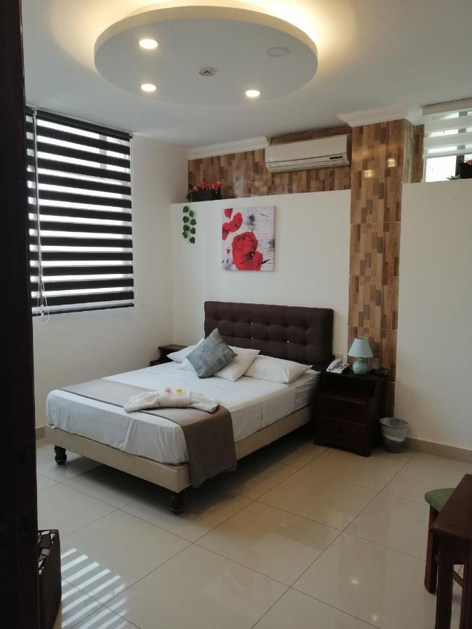 Hostal Perla Real Inn Guayaquil Exterior foto